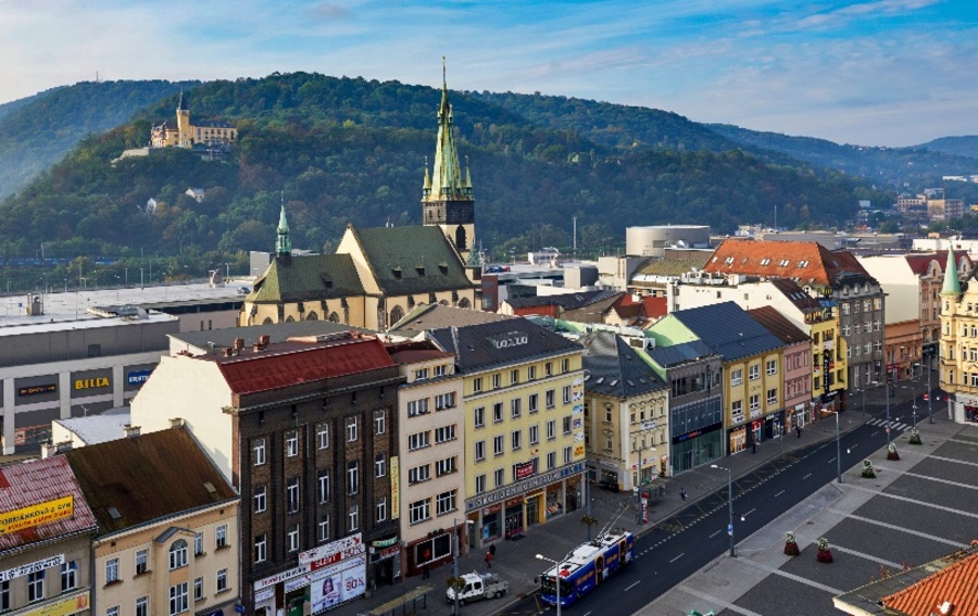 Ústí nad Labem with Větruše in the background